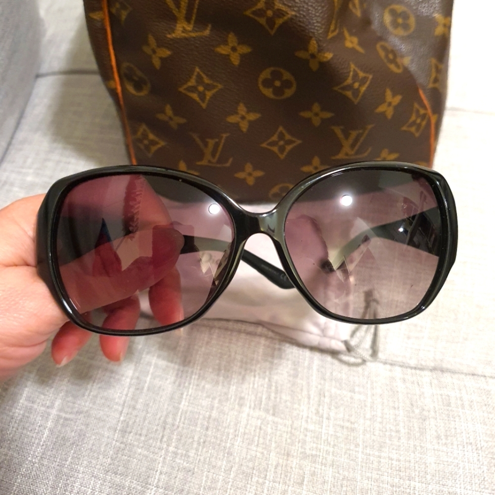 CHRISTIAN DIOR SUNGLASS